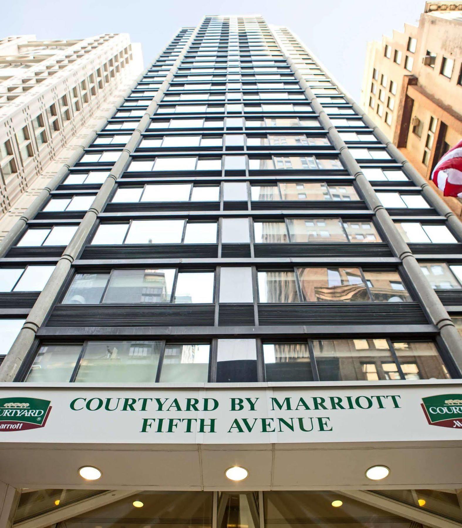 Courtyard By Marriott New York Manhattan/ Fifth Avenue Exterior photo